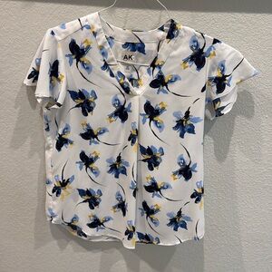 Anne Klein, floral shirt, size 6 ￼